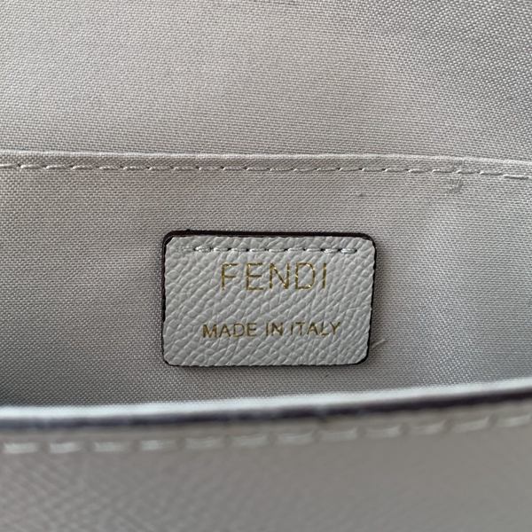 スーパーコピーブランドバッグ角部分ディテール